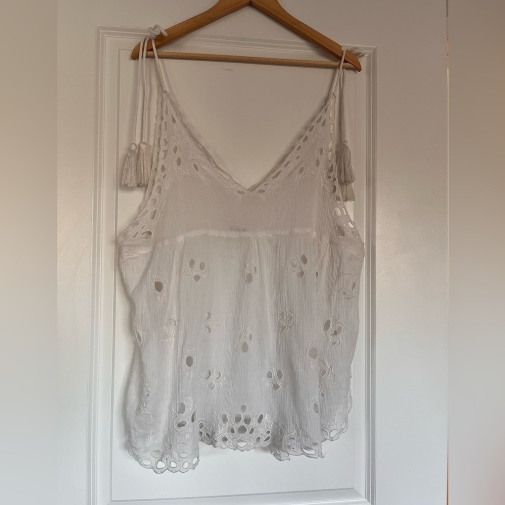 Free People White Eyelet Sleeveless Top